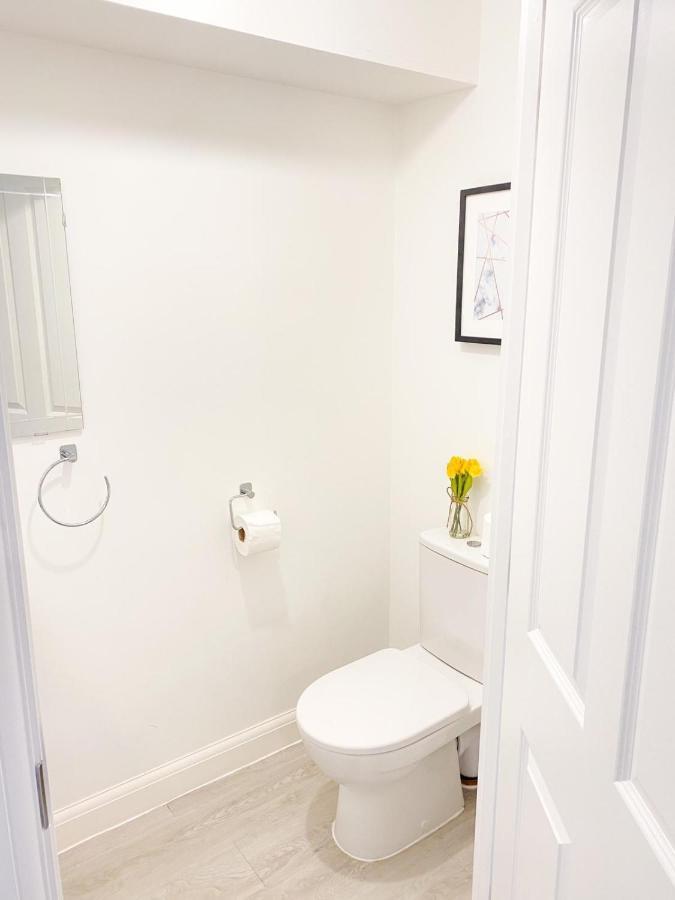 Tudors Esuites 3 Bed House Garden & Netflix Birmingham Eksteriør bilde