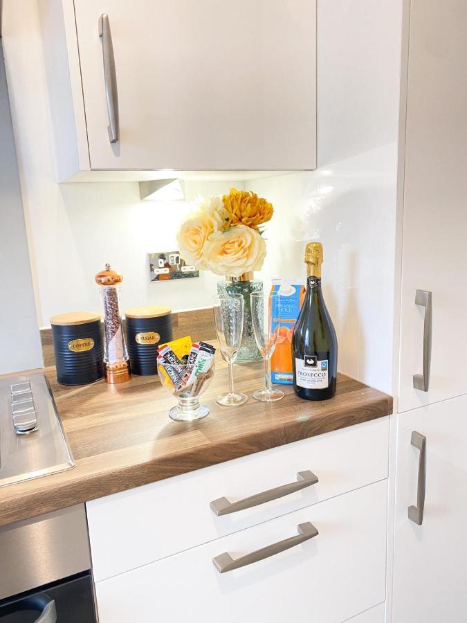 Tudors Esuites 3 Bed House Garden & Netflix Birmingham Eksteriør bilde