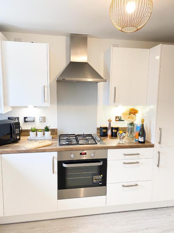 Tudors Esuites 3 Bed House Garden & Netflix Birmingham Eksteriør bilde