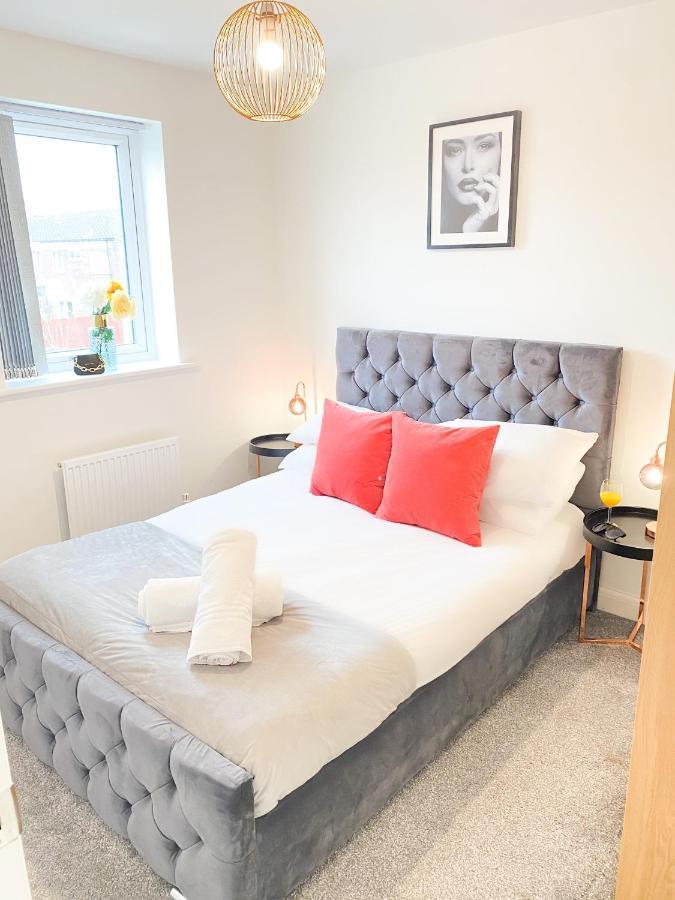 Tudors Esuites 3 Bed House Garden & Netflix Birmingham Eksteriør bilde