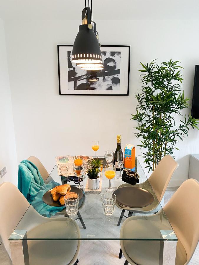 Tudors Esuites 3 Bed House Garden & Netflix Birmingham Eksteriør bilde