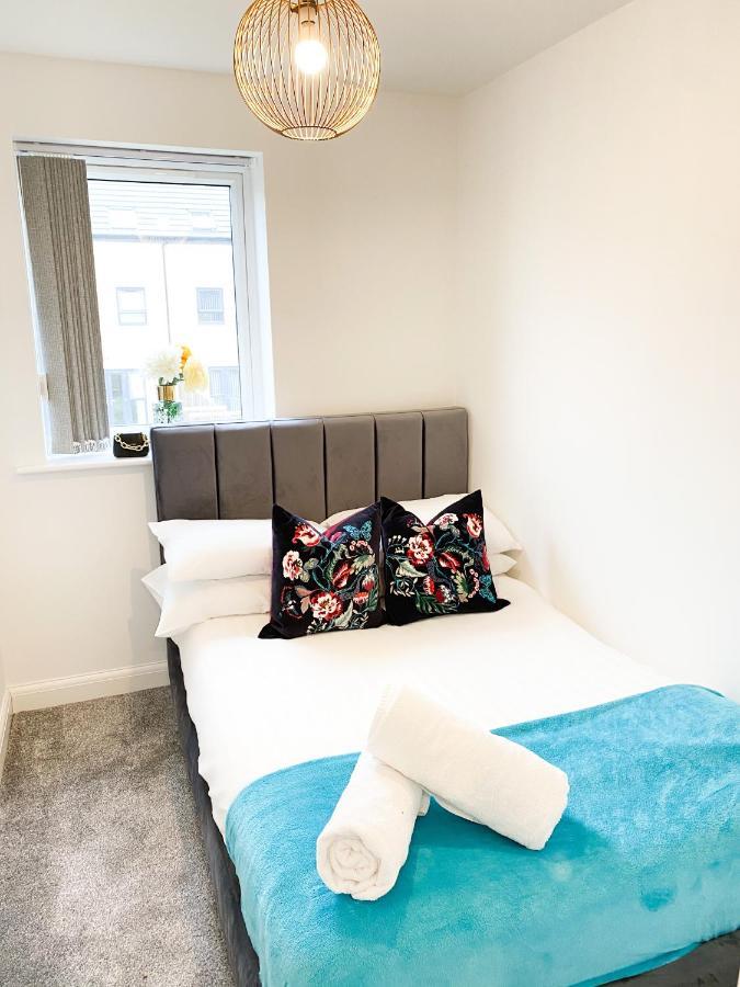 Tudors Esuites 3 Bed House Garden & Netflix Birmingham Eksteriør bilde